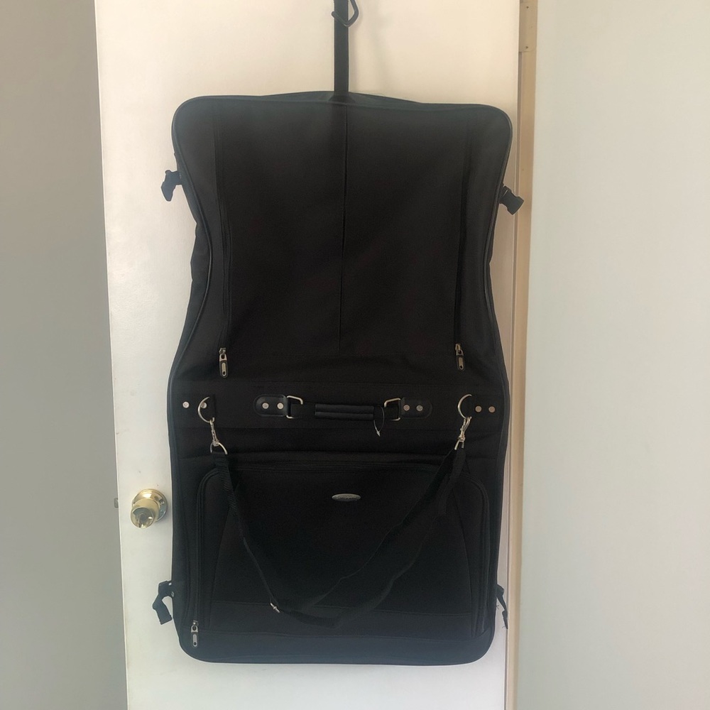 Samsonite Hanging Garment Bag